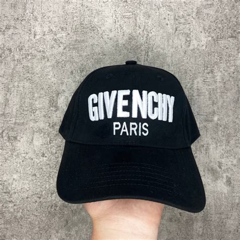 Sombreros Givenchy para hombre .